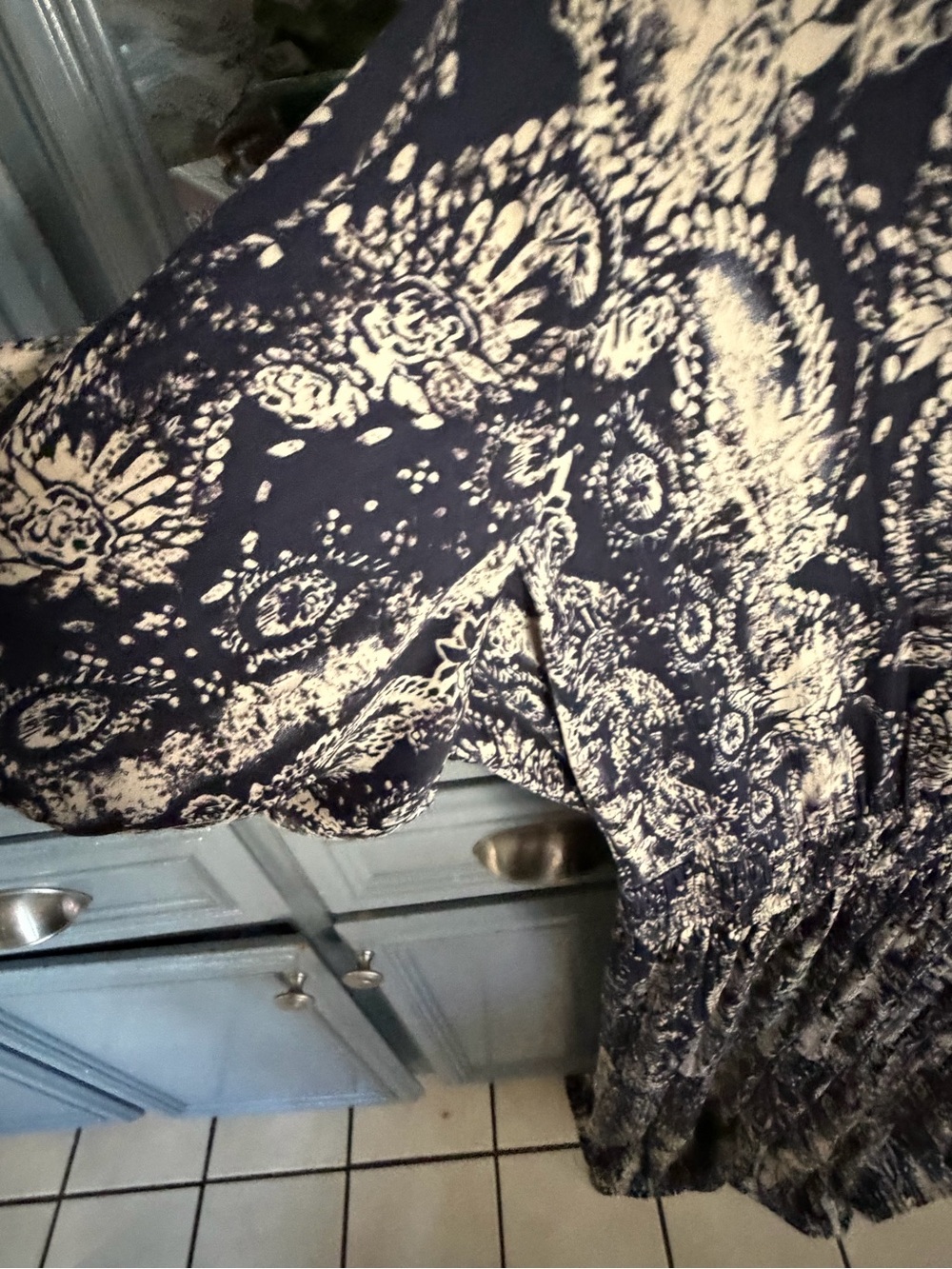 Simply Vera Vera Wang Navy Paisley Midi Dress - Picture 5 of 8